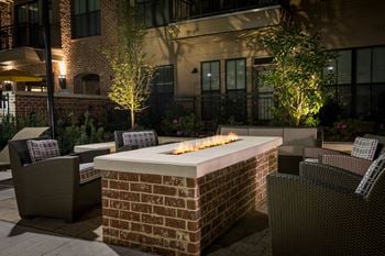 Natural gas firepits & grills